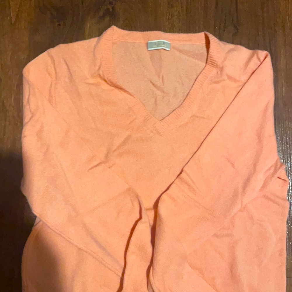 Jcrew 100% cashmere light pink vneck sweater